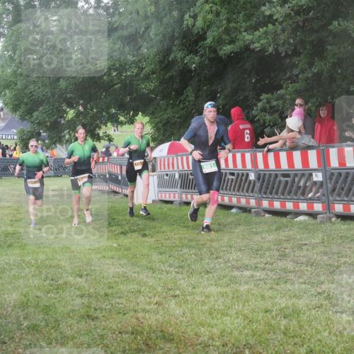 21.06.2025 - 27. Vierlanden-Triathlon KatJ http://msf.ph/oto/8029743 15.06.2025 13:36:09 Ziel 681, 1078, 1079, 1080 meine-sportfotos.de