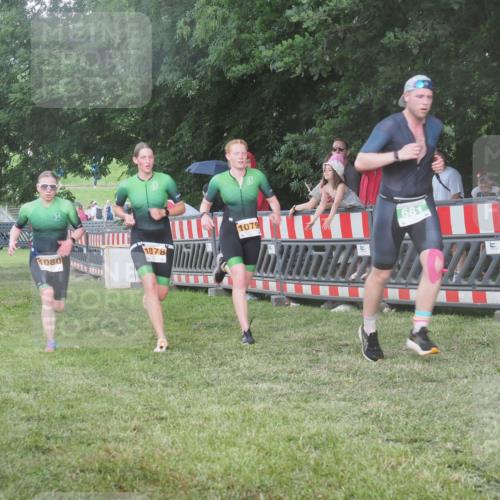 21.06.2025 - 27. Vierlanden-Triathlon KatJ http://msf.ph/oto/8029778 15.06.2025 13:36:11 Ziel 681, 819, 1078, 1079, 1080 meine-sportfotos.de