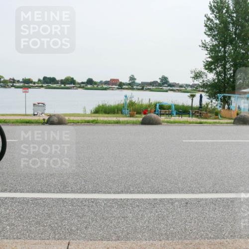 15.06.2025 - 27. Vierlanden-Triathlon H.Heesch http://msf.ph/oto/8029783 15.06.2025 10:31:15 Radfahren 255, 267, 297, 310, 578 meine-sportfotos.de