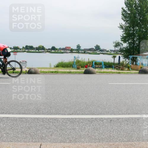 15.06.2025 - 27. Vierlanden-Triathlon H.Heesch http://msf.ph/oto/8029951 15.06.2025 11:29:42 Radfahren 224, 879 meine-sportfotos.de