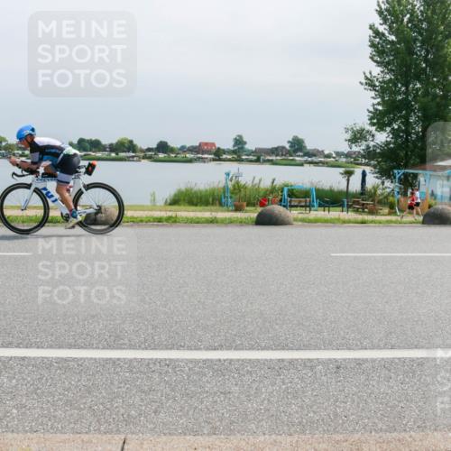 15.06.2025 - 27. Vierlanden-Triathlon H.Heesch http://msf.ph/oto/8030146 15.06.2025 11:30:13 Radfahren 676, 726, 735, 930, 973 meine-sportfotos.de