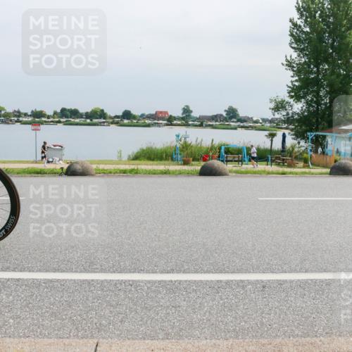 15.06.2025 - 27. Vierlanden-Triathlon H.Heesch http://msf.ph/oto/8030160 15.06.2025 11:30:16 Radfahren 735, 736, 930, 940, 973 meine-sportfotos.de