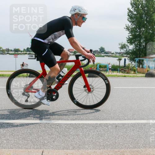 15.06.2025 - 27. Vierlanden-Triathlon H.Heesch http://msf.ph/oto/8030166 15.06.2025 11:30:16 Radfahren 735, 736, 930, 940, 973 meine-sportfotos.de