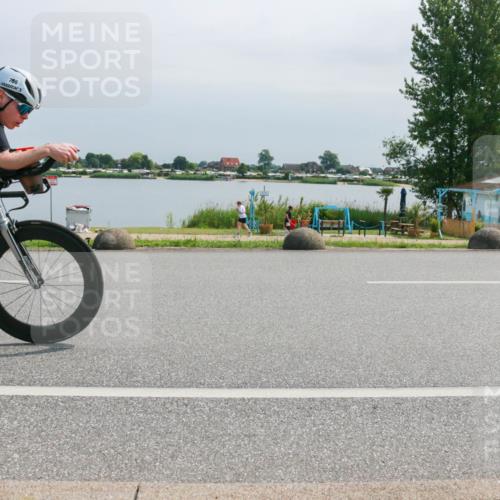 15.06.2025 - 27. Vierlanden-Triathlon H.Heesch http://msf.ph/oto/8030172 15.06.2025 11:30:19 Radfahren 735, 736, 930, 940 meine-sportfotos.de