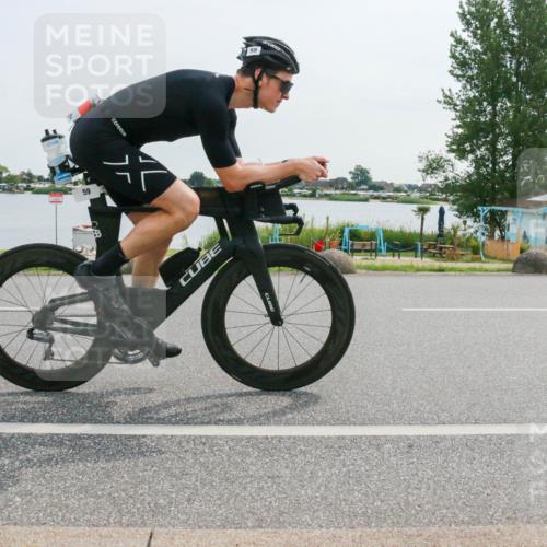 15.06.2025 - 27. Vierlanden-Triathlon H.Heesch http://msf.ph/oto/8030407 15.06.2025 10:33:22 Radfahren 59, 67, 176, 326, 438 meine-sportfotos.de