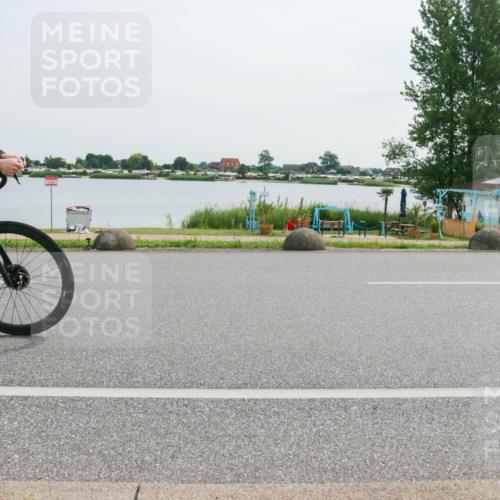 15.06.2025 - 27. Vierlanden-Triathlon H.Heesch http://msf.ph/oto/8030458 15.06.2025 10:33:32 Radfahren 130, 314, 329 meine-sportfotos.de