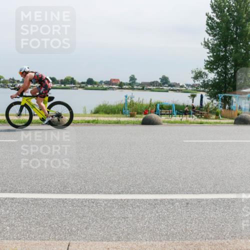 15.06.2025 - 27. Vierlanden-Triathlon H.Heesch http://msf.ph/oto/8030608 15.06.2025 11:31:01 Radfahren 167, 228, 651, 891, 931, 980 meine-sportfotos.de