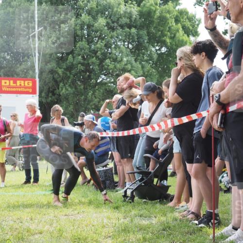 15.06.2025 - 27. Vierlanden-Triathlon KatJ http://msf.ph/oto/8030699 15.06.2025 11:08:17 Schwimmen 782, 794, 797, 828, 847 meine-sportfotos.de