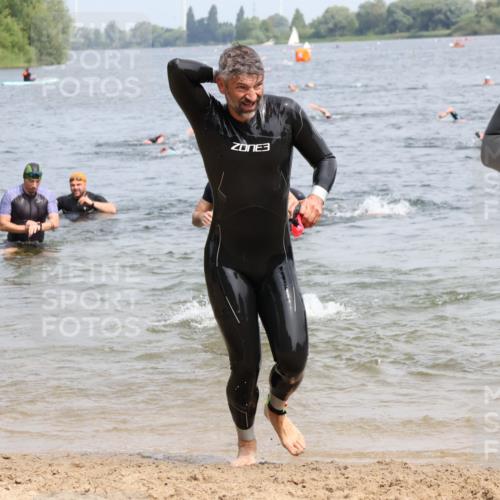 15.06.2025 - 27. Vierlanden-Triathlon Lena Gebhardt http://msf.ph/oto/8030707 15.06.2025 11:08:27 Schwimmen 719, 750, 797, 820, 835, 836, 845, 847, 863 meine-sportfotos.de