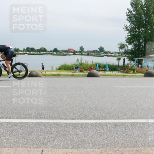 15.06.2025 - 27. Vierlanden-Triathlon H.Heesch http://msf.ph/oto/8030845 15.06.2025 11:31:48 Radfahren 252 meine-sportfotos.de