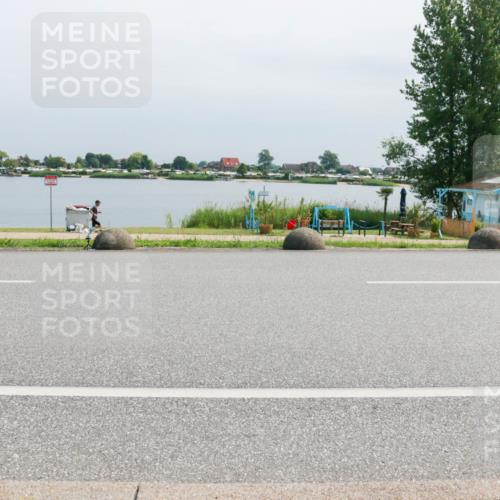 15.06.2025 - 27. Vierlanden-Triathlon H.Heesch http://msf.ph/oto/8030948 15.06.2025 11:31:56 Radfahren 113, 761, 898, 913 meine-sportfotos.de