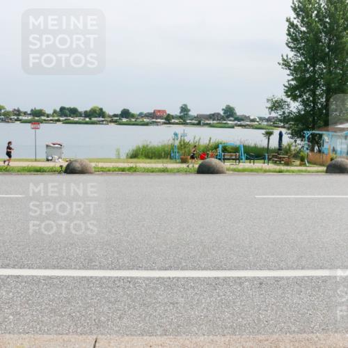 15.06.2025 - 27. Vierlanden-Triathlon H.Heesch http://msf.ph/oto/8030992 15.06.2025 11:32:04 Radfahren 144, 959 meine-sportfotos.de