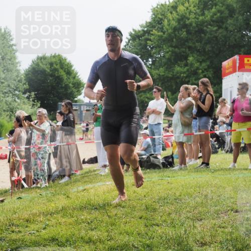 15.06.2025 - 27. Vierlanden-Triathlon KatJ http://msf.ph/oto/8030997 15.06.2025 11:08:43 Schwimmen 671, 703, 719, 720, 750, 863 meine-sportfotos.de