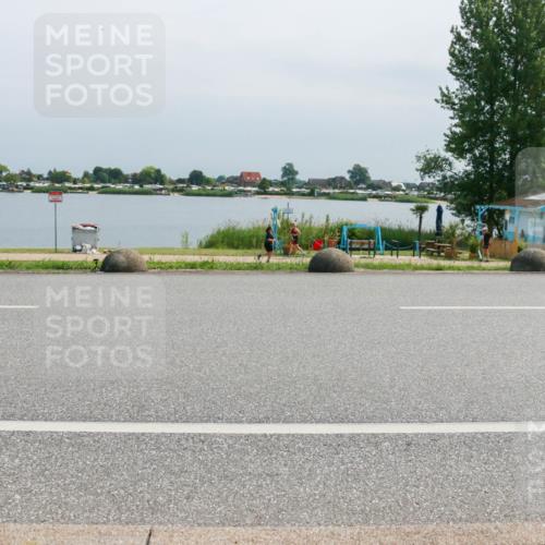 15.06.2025 - 27. Vierlanden-Triathlon H.Heesch http://msf.ph/oto/8031048 15.06.2025 11:32:08 Radfahren 144, 959 meine-sportfotos.de