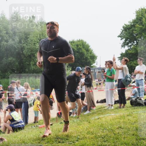15.06.2025 - 27. Vierlanden-Triathlon KatJ http://msf.ph/oto/8031056 15.06.2025 11:08:47 Schwimmen 671, 703, 719, 720, 852, 863 meine-sportfotos.de