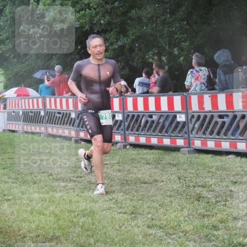 21.06.2025 - 27. Vierlanden-Triathlon KatJ http://msf.ph/oto/8031063 15.06.2025 13:39:41 Ziel 780, 834, 929 meine-sportfotos.de