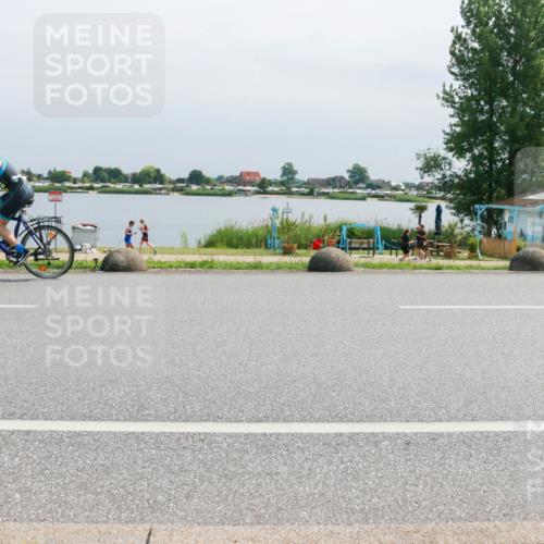 15.06.2025 - 27. Vierlanden-Triathlon H.Heesch http://msf.ph/oto/8031065 15.06.2025 11:32:11 Radfahren 144, 892 meine-sportfotos.de