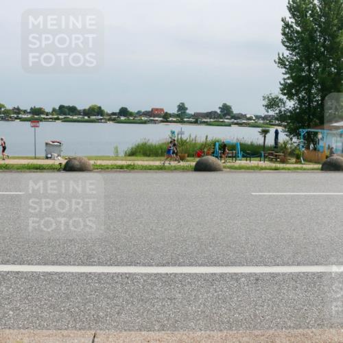 15.06.2025 - 27. Vierlanden-Triathlon H.Heesch http://msf.ph/oto/8031091 15.06.2025 11:32:13 Radfahren 892 meine-sportfotos.de