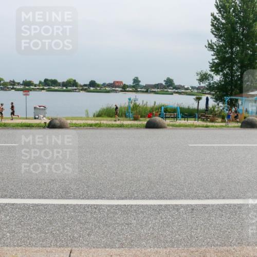 15.06.2025 - 27. Vierlanden-Triathlon H.Heesch http://msf.ph/oto/8031102 15.06.2025 11:32:16 Radfahren 892 meine-sportfotos.de