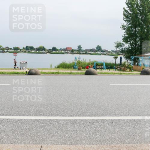 15.06.2025 - 27. Vierlanden-Triathlon H.Heesch http://msf.ph/oto/8031202 15.06.2025 11:32:46 Radfahren  meine-sportfotos.de