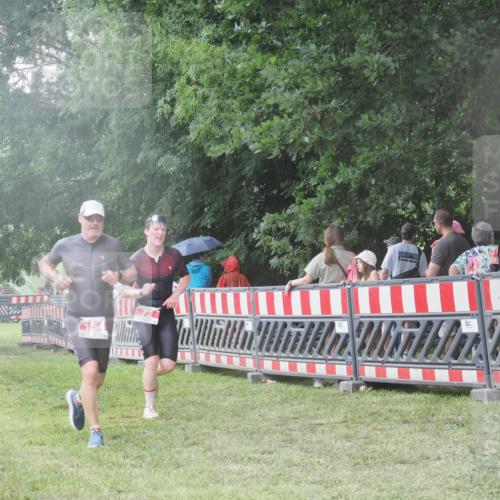 21.06.2025 - 27. Vierlanden-Triathlon KatJ http://msf.ph/oto/8031270 15.06.2025 13:40:18 Ziel 72, 154, 703, 1089 meine-sportfotos.de