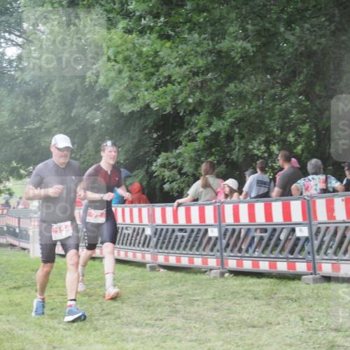 21.06.2025 - 27. Vierlanden-Triathlon KatJ http://msf.ph/oto/8031284 15.06.2025 13:40:18 Ziel 72, 154, 703, 1089 meine-sportfotos.de