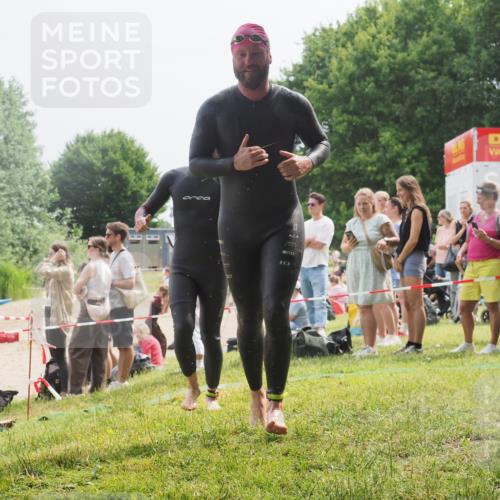 15.06.2025 - 27. Vierlanden-Triathlon KatJ http://msf.ph/oto/8031286 15.06.2025 11:09:18 Schwimmen 776, 811, 816, 829, 846 meine-sportfotos.de