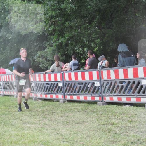 21.06.2025 - 27. Vierlanden-Triathlon KatJ http://msf.ph/oto/8031332 15.06.2025 13:40:21 Ziel 72, 154, 703, 904, 1089 meine-sportfotos.de