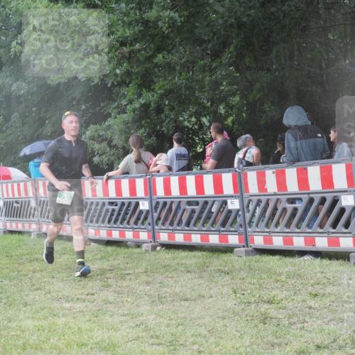 21.06.2025 - 27. Vierlanden-Triathlon KatJ http://msf.ph/oto/8031336 15.06.2025 13:40:21 Ziel 72, 154, 703, 904, 1089 meine-sportfotos.de