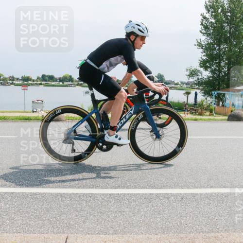 15.06.2025 - 27. Vierlanden-Triathlon H.Heesch http://msf.ph/oto/8031386 15.06.2025 11:33:11 Radfahren 173, 755, 757, 950 meine-sportfotos.de