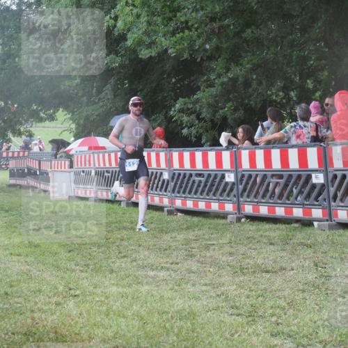21.06.2025 - 27. Vierlanden-Triathlon KatJ http://msf.ph/oto/8031488 15.06.2025 13:40:51 Ziel 763, 1125 meine-sportfotos.de