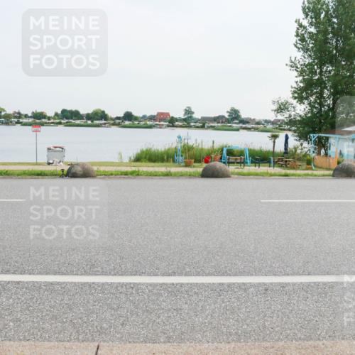15.06.2025 - 27. Vierlanden-Triathlon H.Heesch http://msf.ph/oto/8031588 15.06.2025 10:37:13 Radfahren 65, 111, 160, 237, 337 meine-sportfotos.de