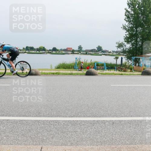 15.06.2025 - 27. Vierlanden-Triathlon H.Heesch http://msf.ph/oto/8031607 15.06.2025 11:33:35 Radfahren 229 meine-sportfotos.de