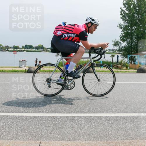 15.06.2025 - 27. Vierlanden-Triathlon H.Heesch http://msf.ph/oto/8031733 15.06.2025 11:33:57 Radfahren 241 meine-sportfotos.de