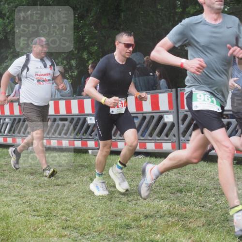 21.06.2025 - 27. Vierlanden-Triathlon KatJ http://msf.ph/oto/8031763 15.06.2025 13:41:12 Ziel 133, 167, 637, 961 meine-sportfotos.de