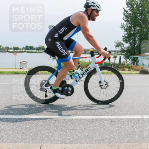15.06.2025 - 27. Vierlanden-Triathlon H.Heesch http://msf.ph/oto/8031808 15.06.2025 11:34:15 Radfahren 685, 711 meine-sportfotos.de