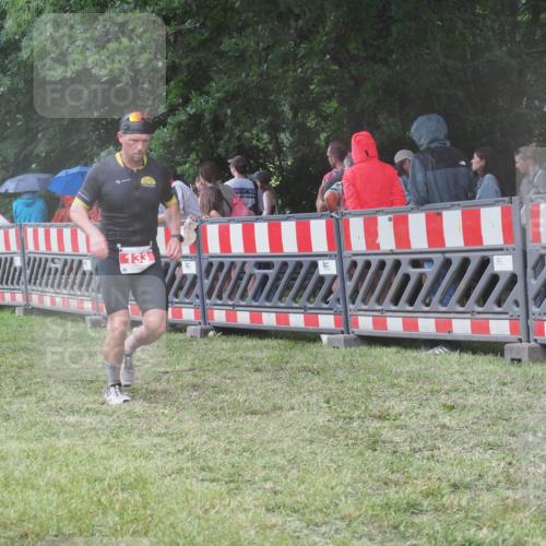 21.06.2025 - 27. Vierlanden-Triathlon KatJ http://msf.ph/oto/8031809 15.06.2025 13:41:18 Ziel 133 meine-sportfotos.de