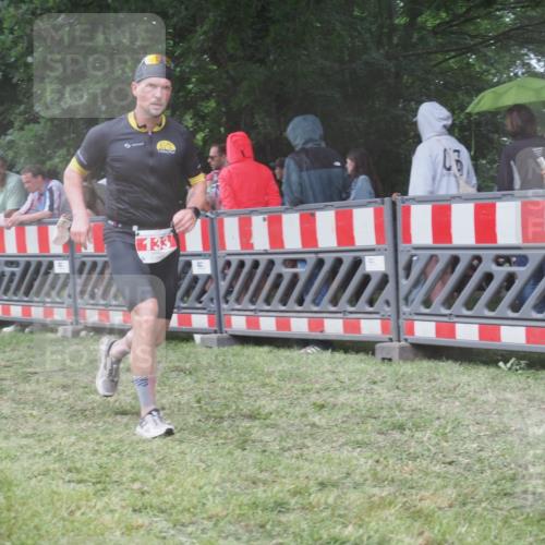 21.06.2025 - 27. Vierlanden-Triathlon KatJ http://msf.ph/oto/8031838 15.06.2025 13:41:18 Ziel 133 meine-sportfotos.de