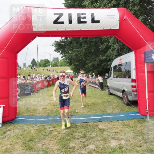 21.06.2025 - 27. Vierlanden-Triathlon MichiJ http://msf.ph/oto/8031915 15.06.2026 12:49:18 Ziel 764, 984, 986, 987, 988 meine-sportfotos.de