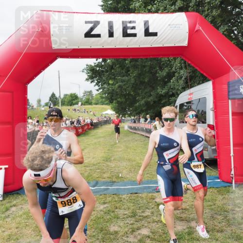 21.06.2025 - 27. Vierlanden-Triathlon MichiJ http://msf.ph/oto/8031994 15.06.2026 12:49:19 Ziel 764, 984, 986, 987, 988 meine-sportfotos.de