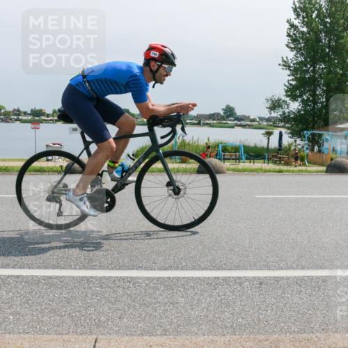 15.06.2025 - 27. Vierlanden-Triathlon H.Heesch http://msf.ph/oto/8032006 15.06.2025 11:34:39 Radfahren 740, 775, 935 meine-sportfotos.de