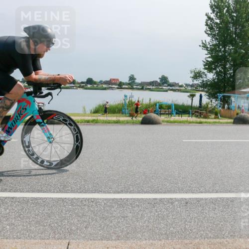 15.06.2025 - 27. Vierlanden-Triathlon H.Heesch http://msf.ph/oto/8032025 15.06.2025 11:34:50 Radfahren 707, 760, 894 meine-sportfotos.de