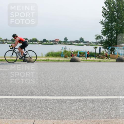 15.06.2025 - 27. Vierlanden-Triathlon H.Heesch http://msf.ph/oto/8032033 15.06.2025 11:34:51 Radfahren 707, 760, 894 meine-sportfotos.de