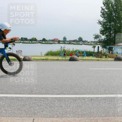15.06.2025 - 27. Vierlanden-Triathlon H.Heesch http://msf.ph/oto/8032129 15.06.2025 11:35:08 Radfahren 662 meine-sportfotos.de