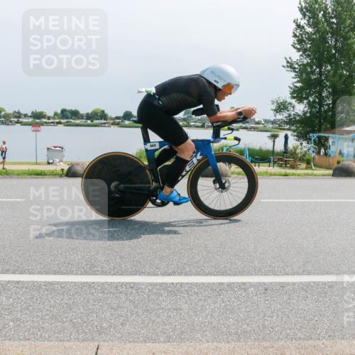 15.06.2025 - 27. Vierlanden-Triathlon H.Heesch http://msf.ph/oto/8032130 15.06.2025 11:35:09 Radfahren 662 meine-sportfotos.de