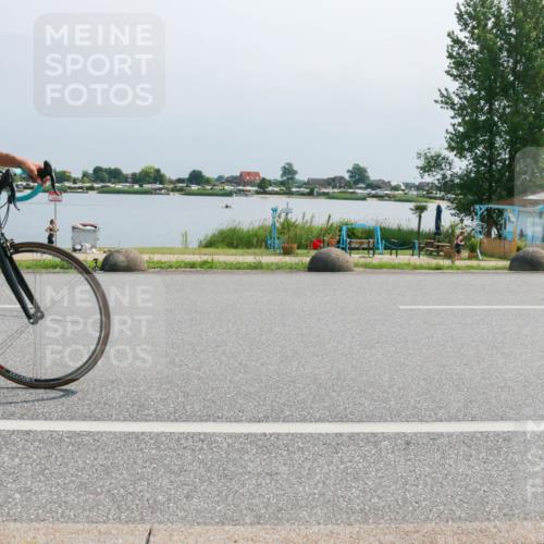 15.06.2025 - 27. Vierlanden-Triathlon H.Heesch http://msf.ph/oto/8032192 15.06.2025 11:35:49 Radfahren 70, 735, 736 meine-sportfotos.de