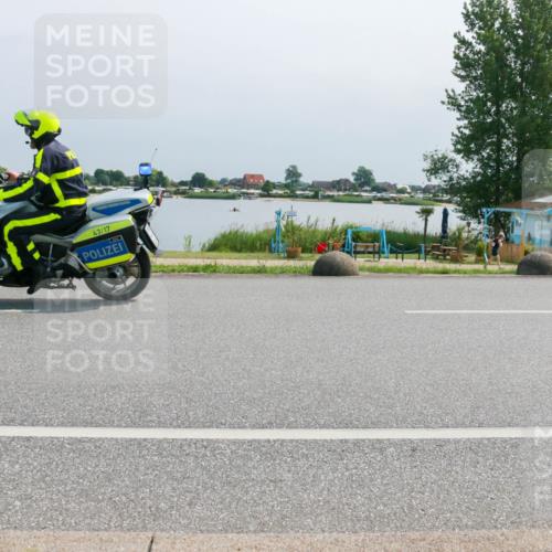 15.06.2025 - 27. Vierlanden-Triathlon H.Heesch http://msf.ph/oto/8032199 15.06.2025 11:35:50 Radfahren 70, 735, 736 meine-sportfotos.de