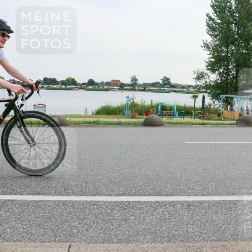 15.06.2025 - 27. Vierlanden-Triathlon H.Heesch http://msf.ph/oto/8032324 15.06.2025 10:39:30 Radfahren 130, 281 meine-sportfotos.de