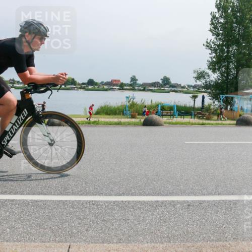 15.06.2025 - 27. Vierlanden-Triathlon H.Heesch http://msf.ph/oto/8032469 15.06.2025 11:37:22 Radfahren 741 meine-sportfotos.de