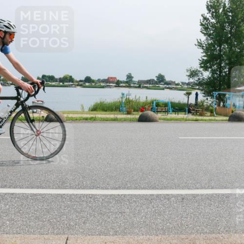 15.06.2025 - 27. Vierlanden-Triathlon H.Heesch http://msf.ph/oto/8032513 15.06.2025 11:37:47 Radfahren 683, 691, 759 meine-sportfotos.de